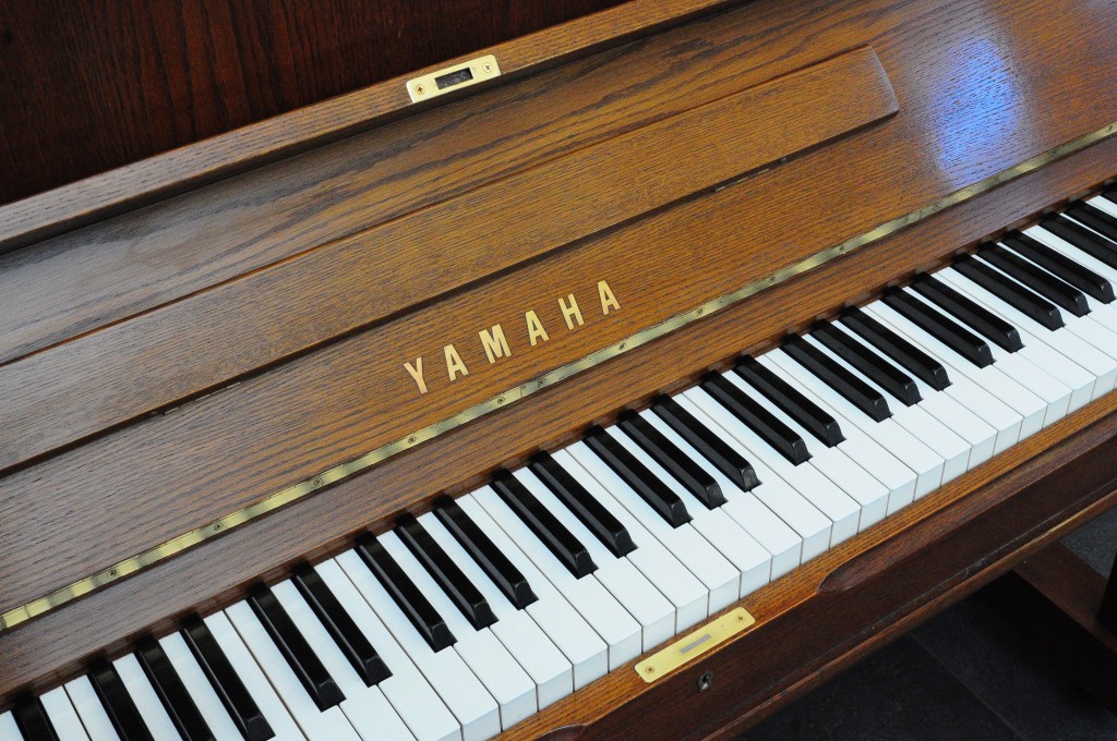 Yamaha U3